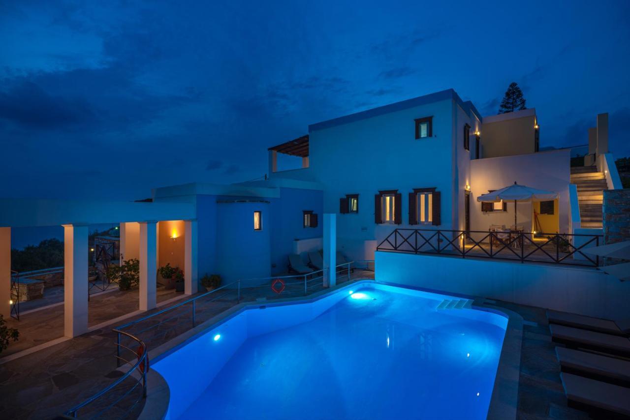Reggina'S Apartments Фінікас Екстер'єр фото