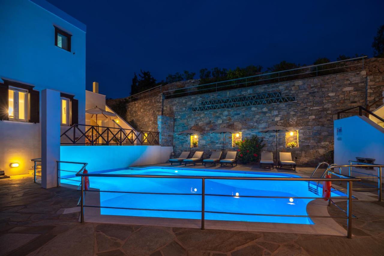 Reggina'S Apartments Фінікас Екстер'єр фото