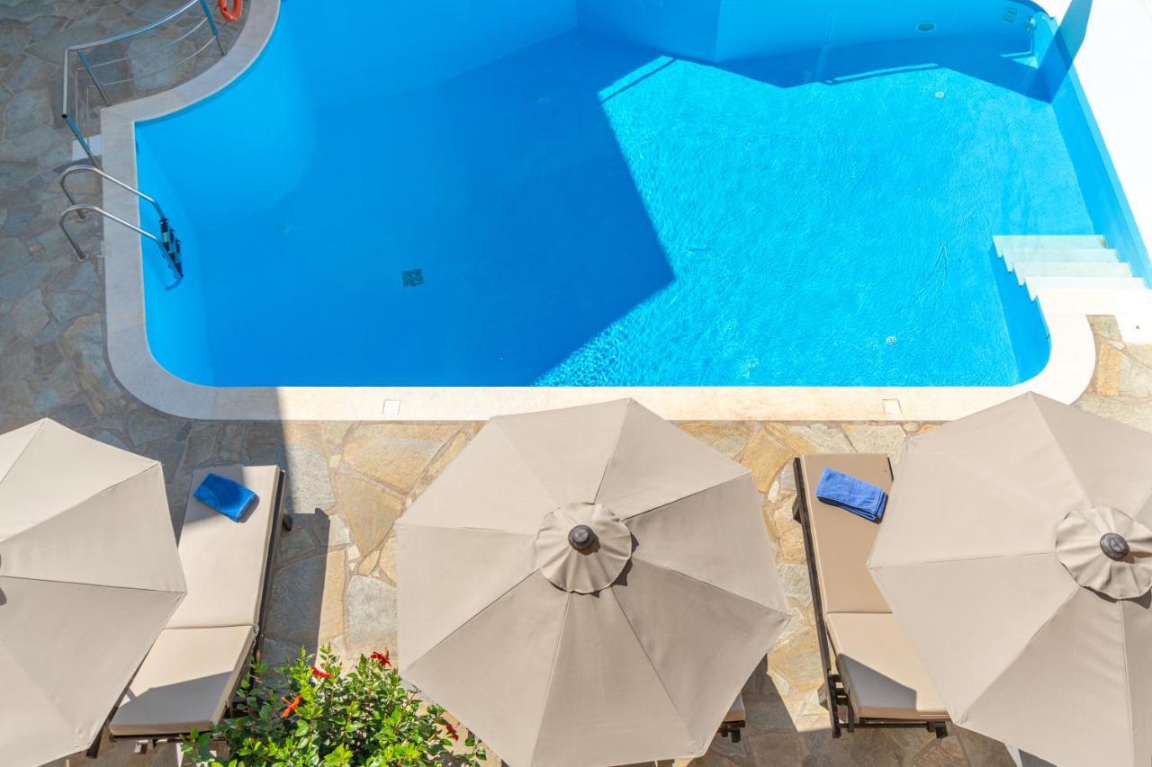 Reggina'S Apartments Фінікас Екстер'єр фото
