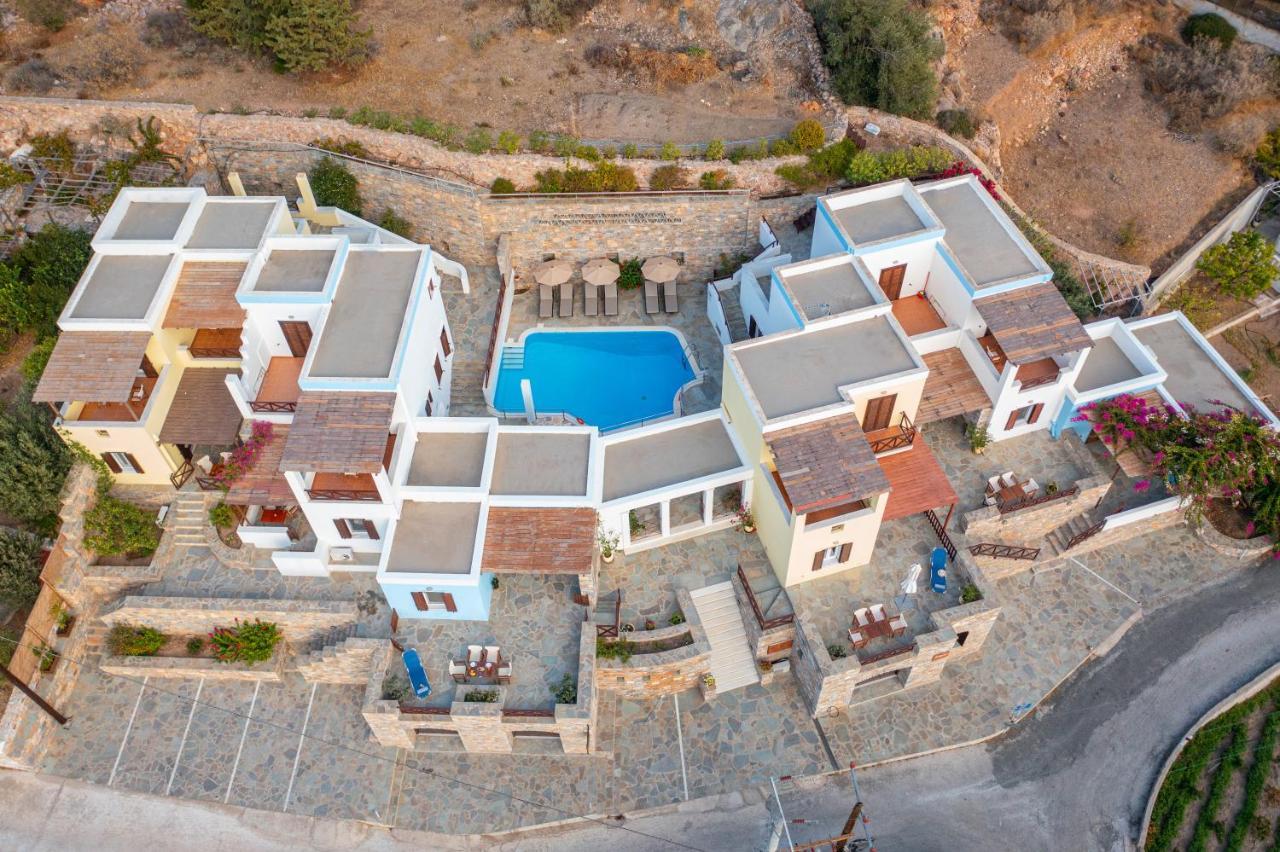 Reggina'S Apartments Фінікас Екстер'єр фото
