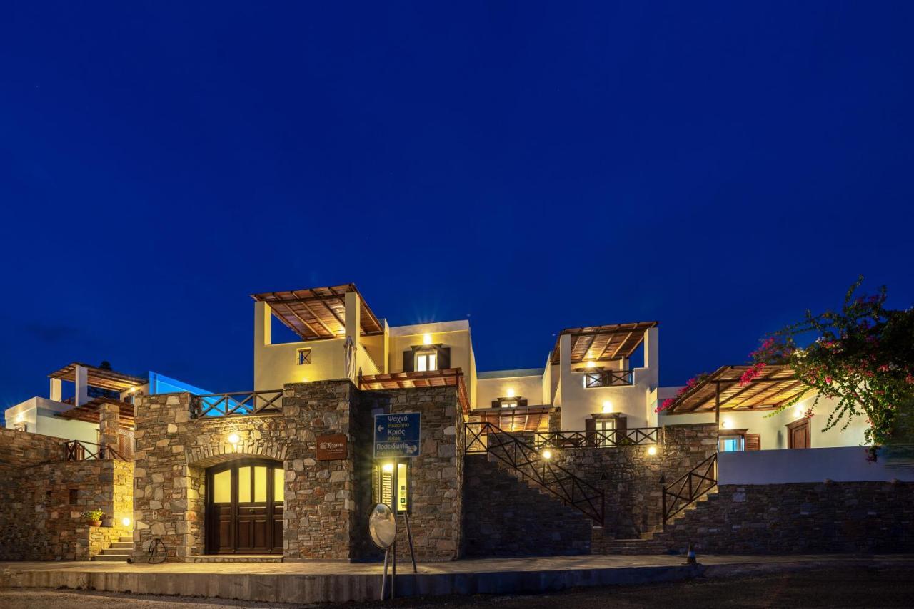 Reggina'S Apartments Фінікас Екстер'єр фото