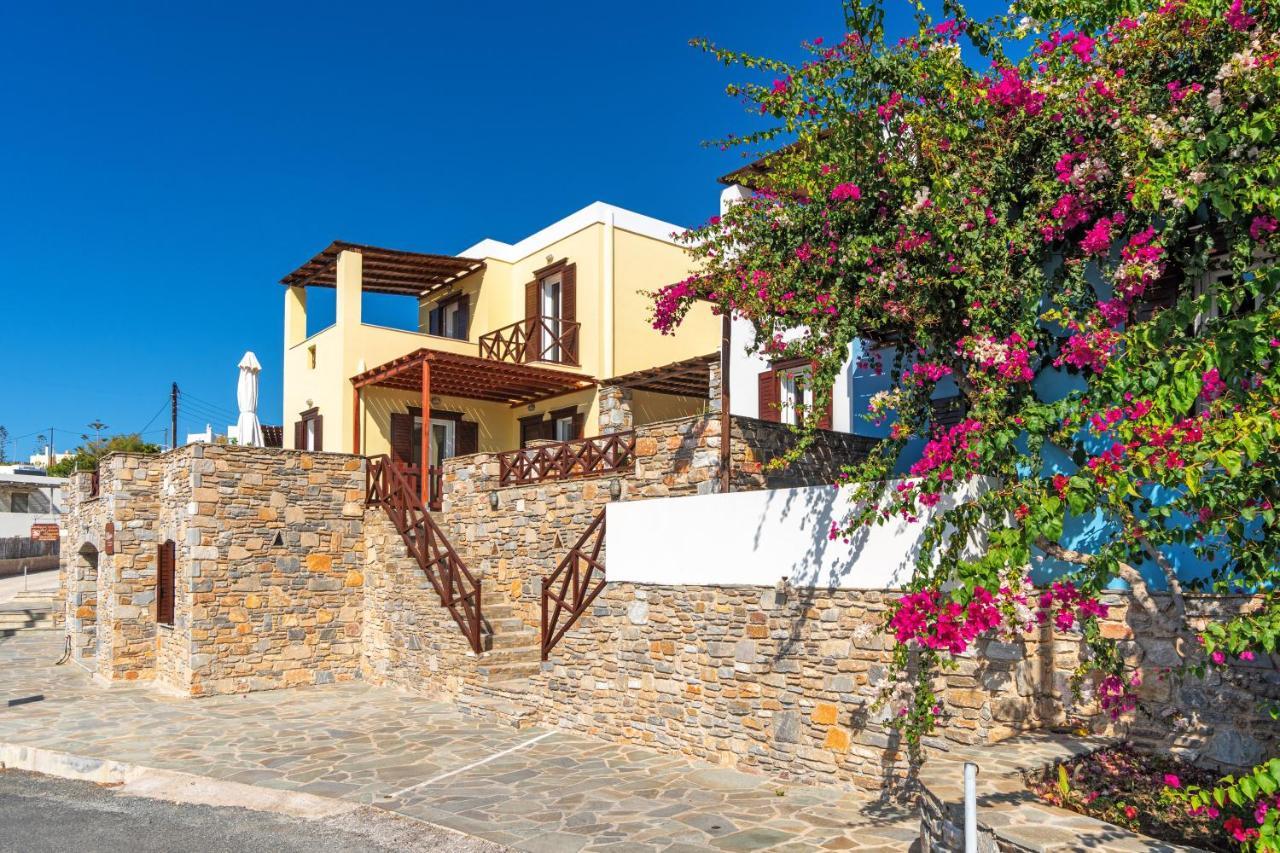 Reggina'S Apartments Фінікас Екстер'єр фото