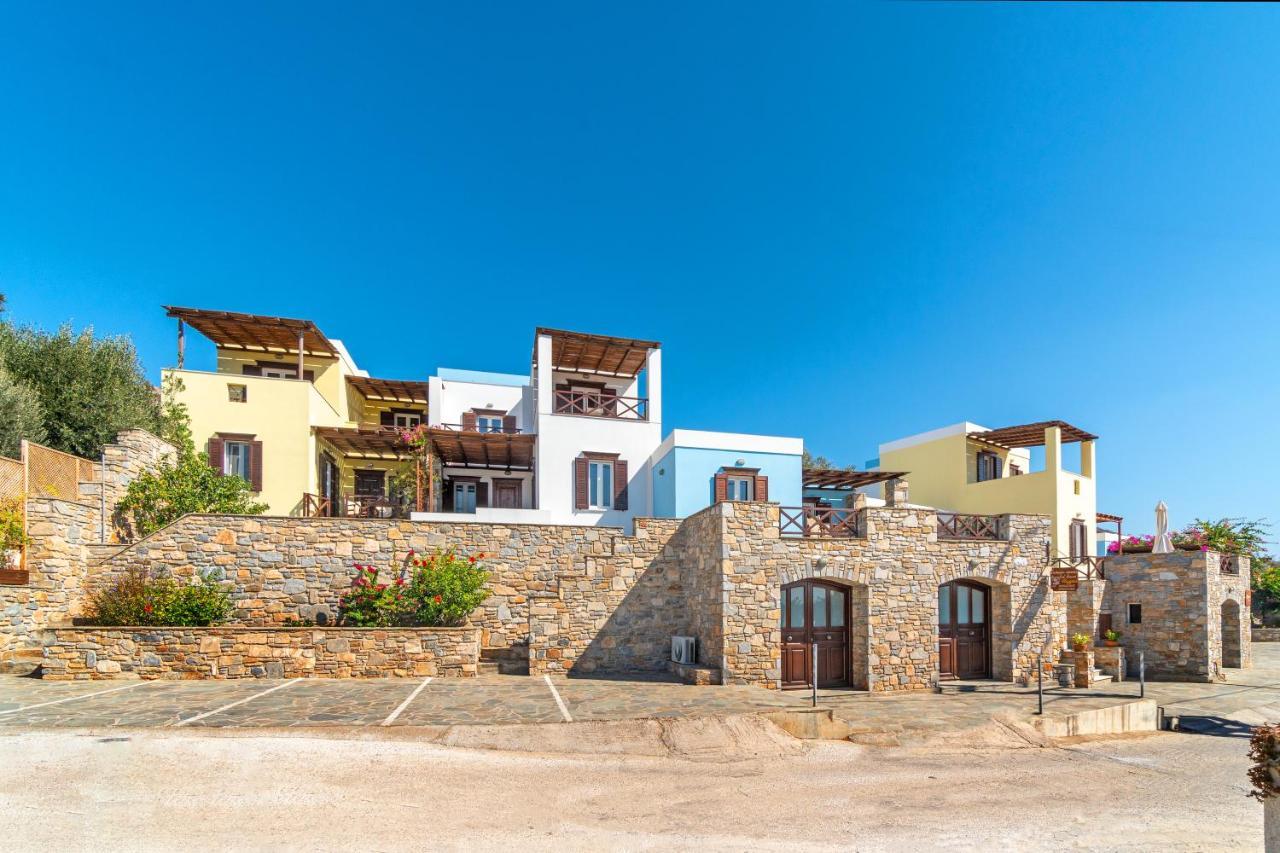Reggina'S Apartments Фінікас Екстер'єр фото